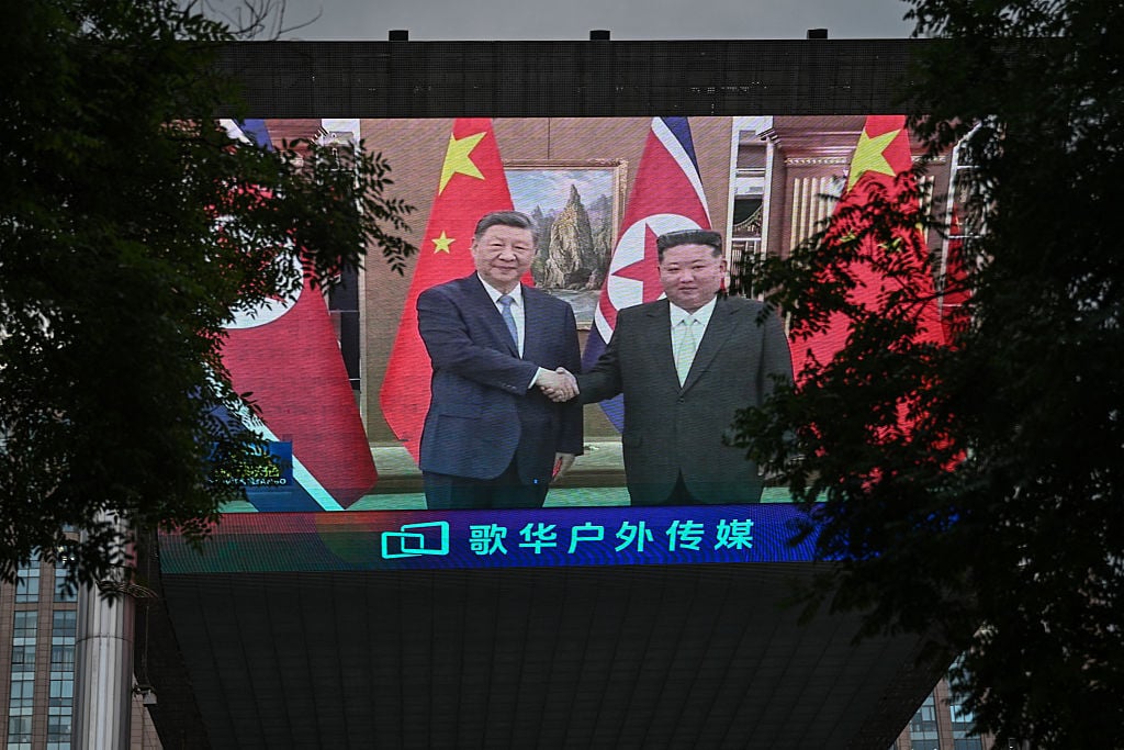 Selenskyj setzt diplomatische Vorstöße fort, während Xi Nordkorea-Besuch beendet