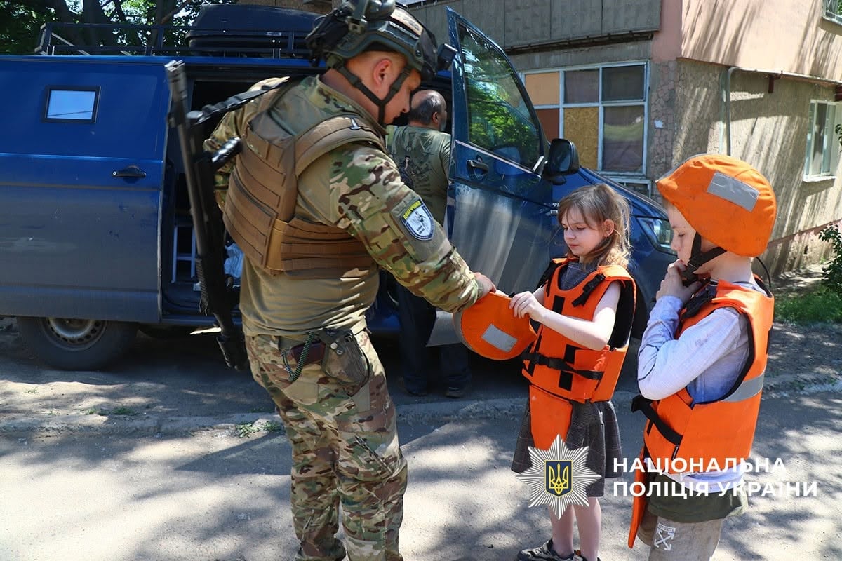 Donetsk region expands mandatory child evacuations amid worsening security