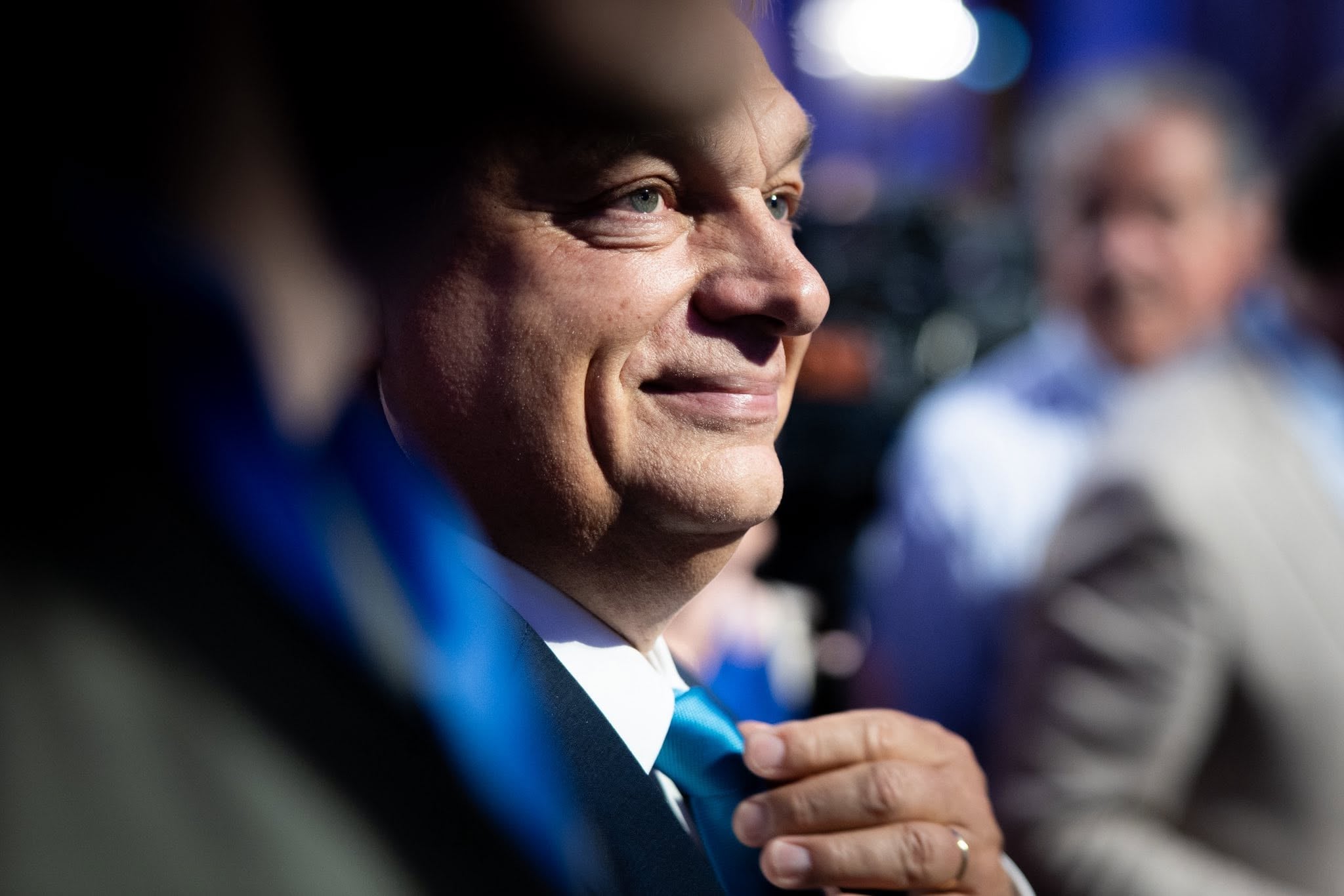 Hungarian government to unblock nearly 10,000 users from its Facebook page