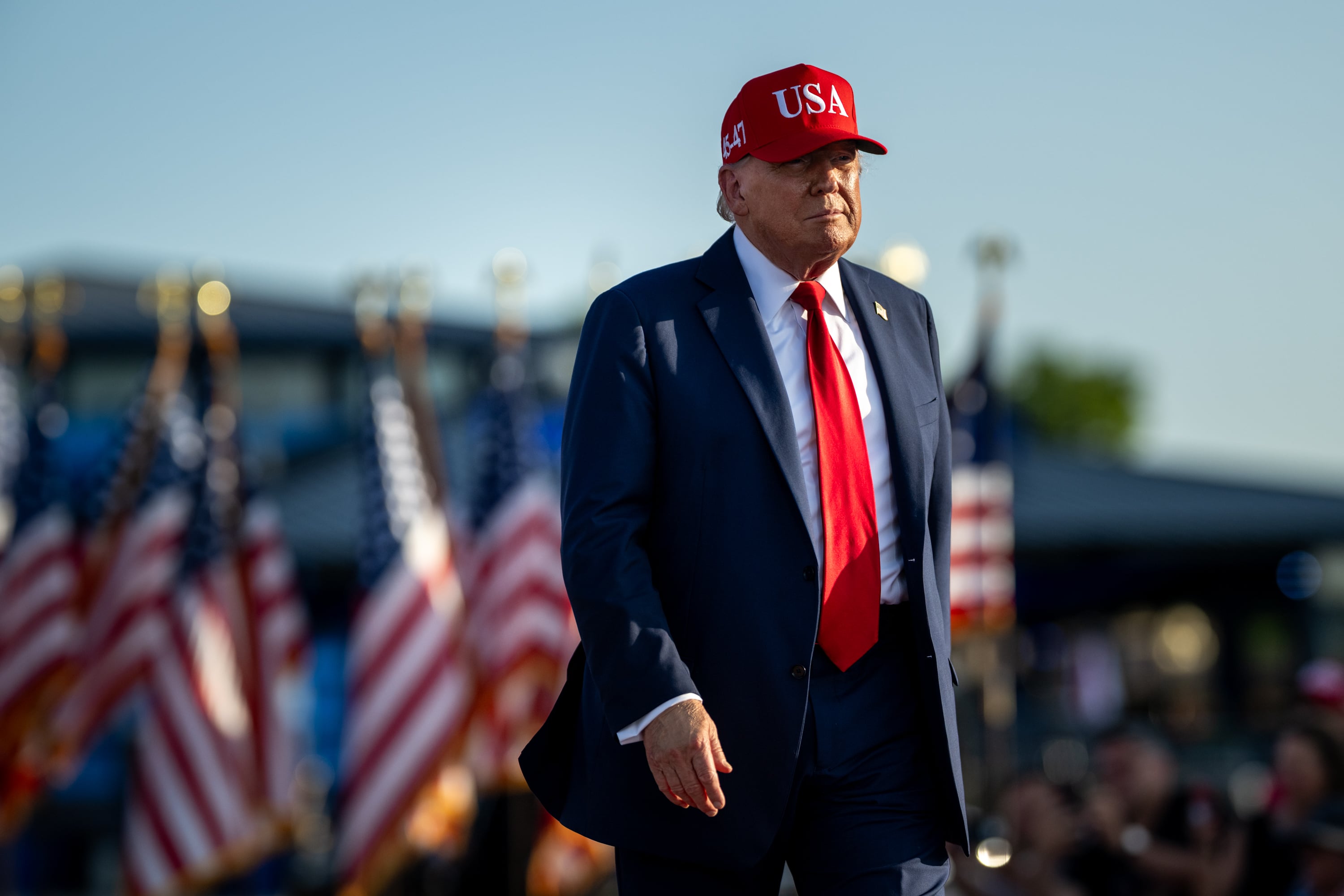 Трамп заявив про відновлення допомоги Україні