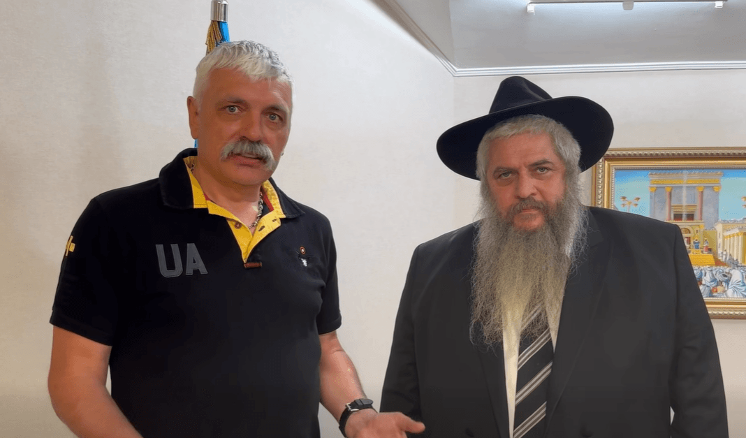 Le grand rabbin d'Ukraine et Korchynsky rejettent les accusations israéliennes de 'salut nazi'