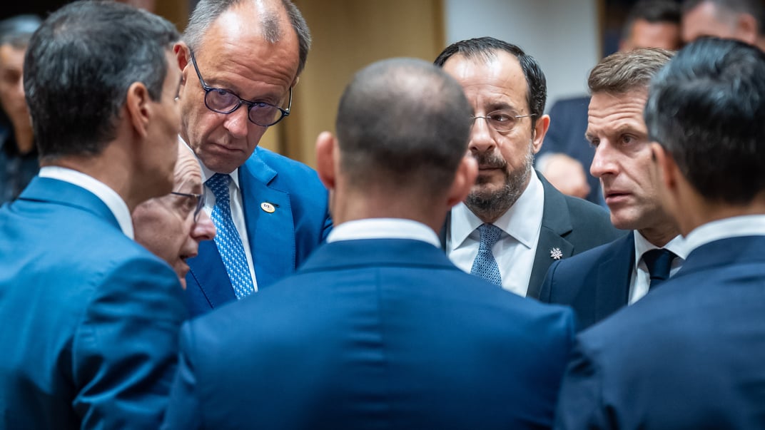 Президент Франції Емманюель Макрон і канцлер Німеччини Фрідріх Мерц під час саміту, 19 червня 2026 року
