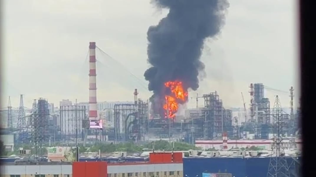 У Москві горить найбільший НПЗ міста після українського удару