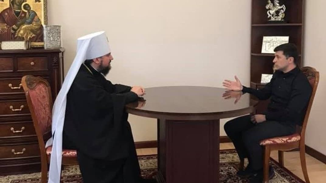 Новоизбранный президент Украины Владимир Зеленский встретился с предстоятелем Православной церкви Украины митрополитом Епифанием