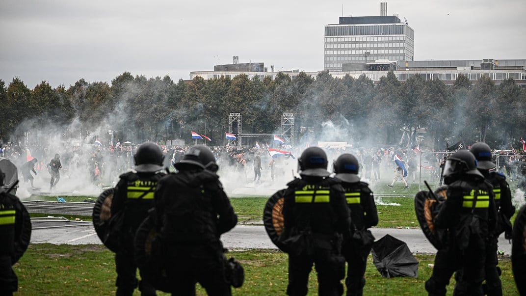У Гаазі відбувся мітинг з вимогою зробити суворішою політику надання притулку, який згодом переріс у заворушення