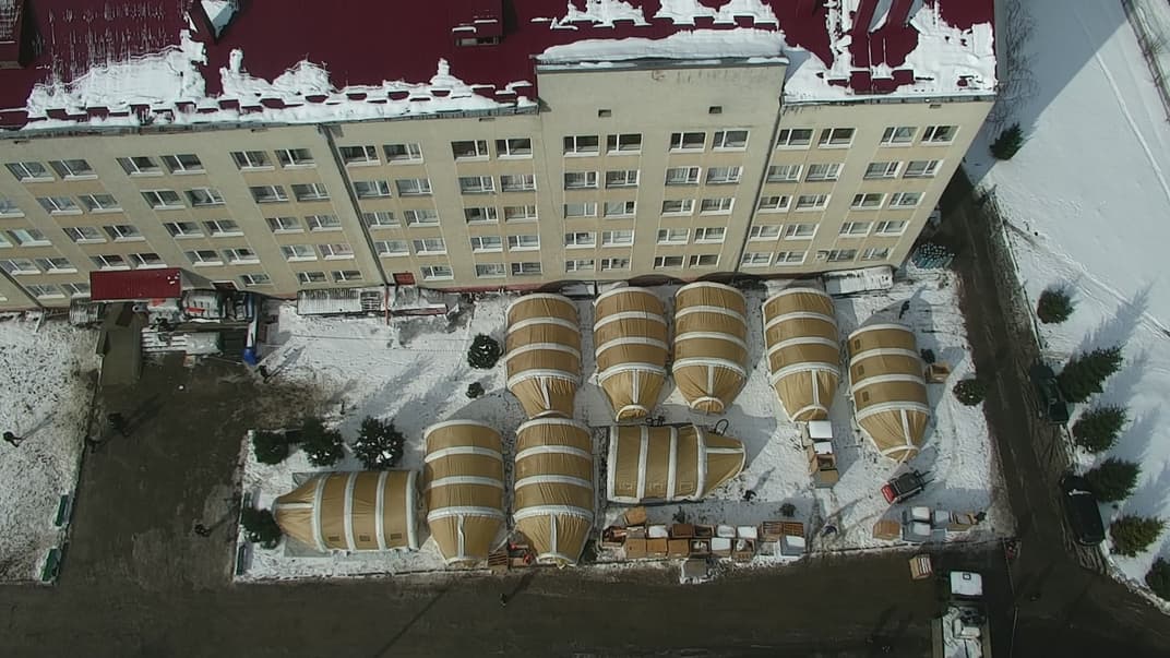 На Прикарпатті розгортають мобільний госпіталь через складну ситуацію з коронавірусом