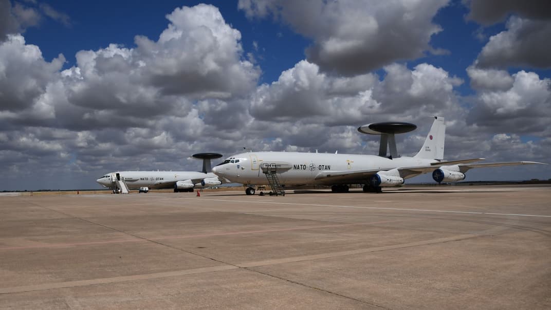 Самолеты НАТО E-3A АВАКС, которые обеспечивали воздушное наблюдение во время саммита Альянса в Мадриде 28-30 июня 2022 года. Иллюстративное фото