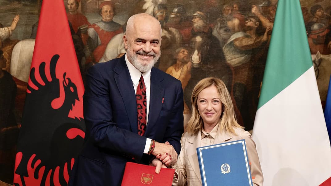 Прем'єр-міністерка Італії Джорджа Мелоні та її албанський колега Еді Рама 