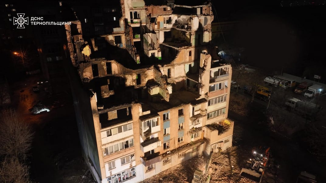 Зруйнована багатоповерхівка в Тернополі після російського удару 19 листопада Зруйнована багатоповерхівка в Тернополі після російського удару 19 листопада