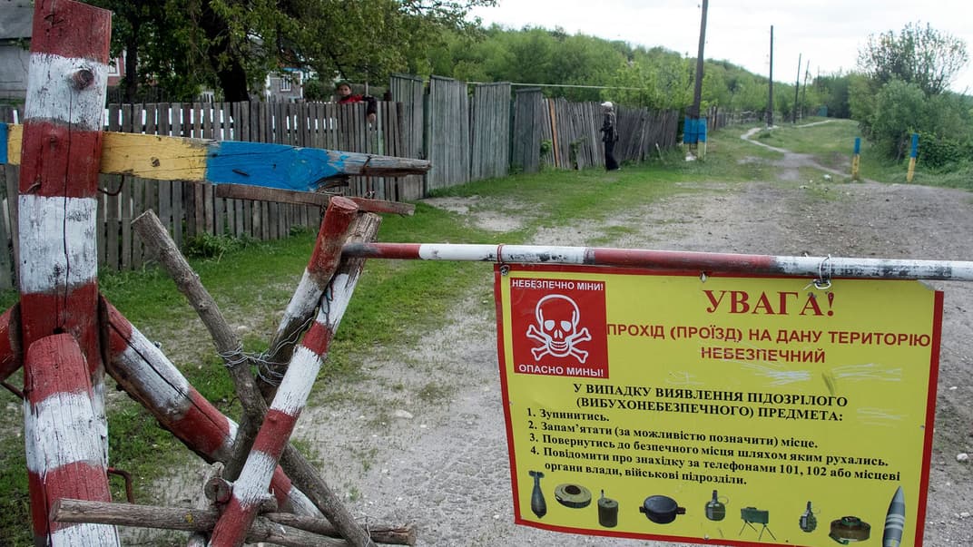 Прифронтовой поселок городского типа Зайцево в Донецкой области