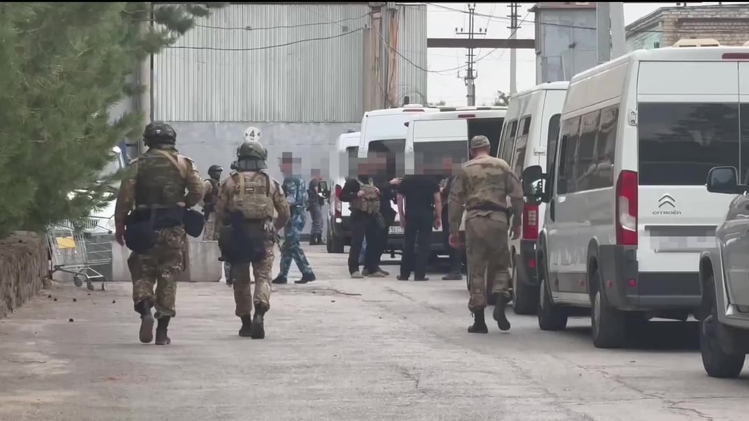 Спецпризначенці росгвардії у колонії у Волгоградській області, яку 23 серпня захопили кілька ув’язнених