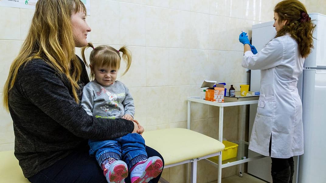 Вакцинація дітей проти кору в одній з амбулаторій сімейної медицини в Ужгороді, Закарпатська область, 1 лютого 2018 року