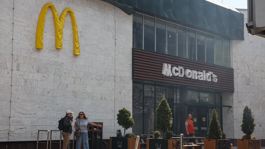 Пошкоджений McDonald’s на Лук'янівській після російської атаки 24 травня
