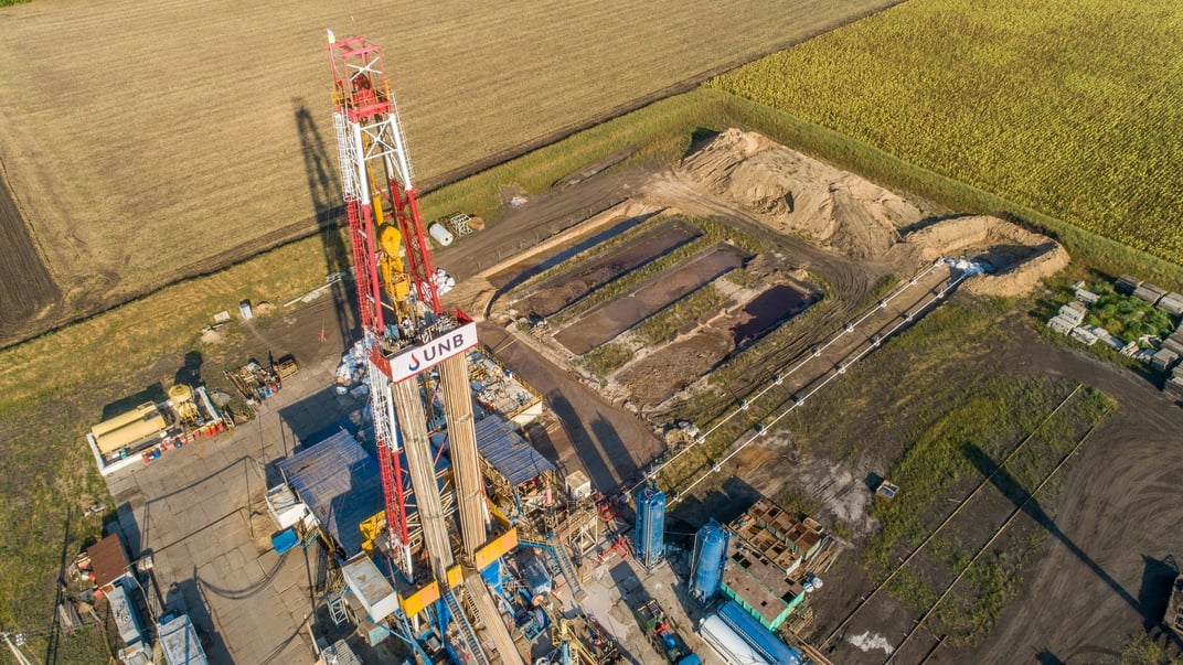 Видобувна установка ПрАТ «Укрнафтобуріння» на Сахалінському родовищі