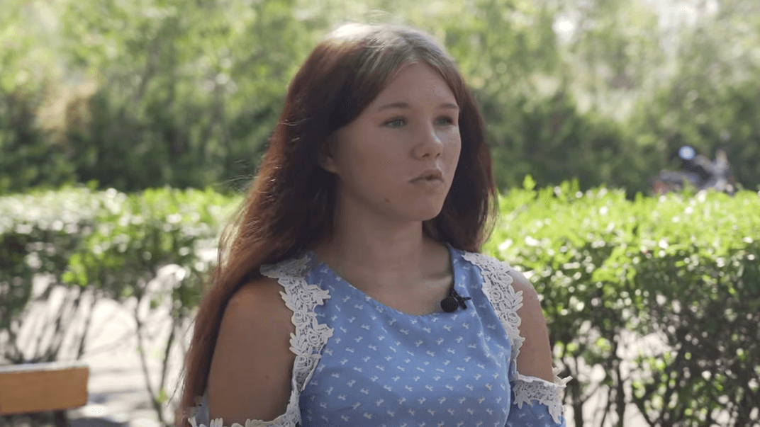 Одна з евакуйованих дівчат, яка була неповнолітньою, коли завагітніла від працівника турецького готелю