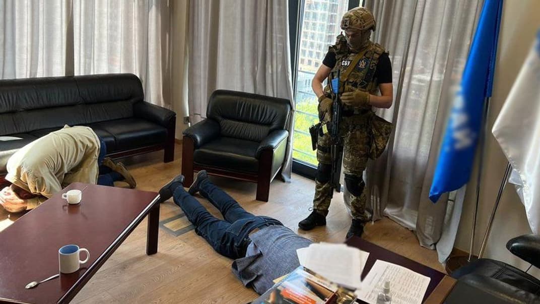 Задержание руководителей партии, требовавших взятку