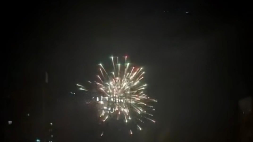 Поліція затримала чоловіка, який запустив салют у Києві