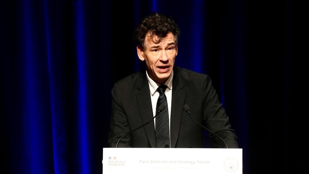 Французький міністр Філіп Батист Французький міністр Філіп Батист висловив «стурбованість» через депортацію французького вченого зі США