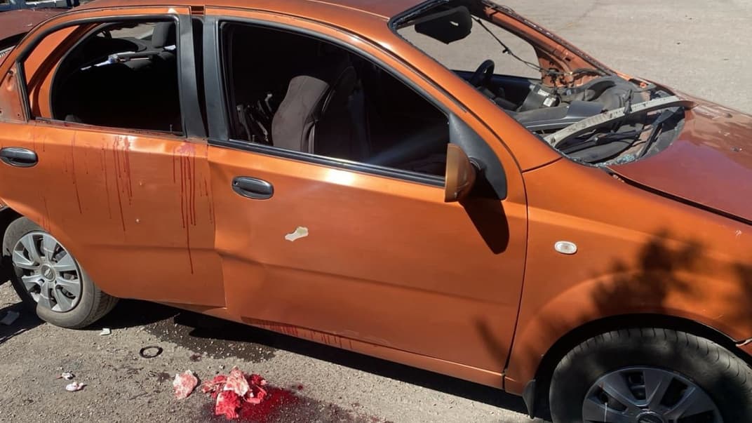 Последствия обстрела гражданских в селе Михайловка Донецкой области