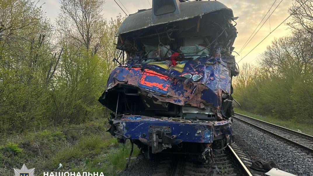 На Львівщині вантажівка зіткнулася з пасажирським поїздом, 1 травня 2026 року На Львівщині вантажівка зіткнулася з пасажирським поїздом, 1 травня 2026 року