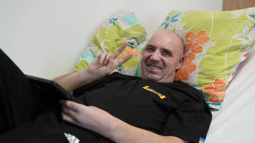 Раненый военный Роман Клиза