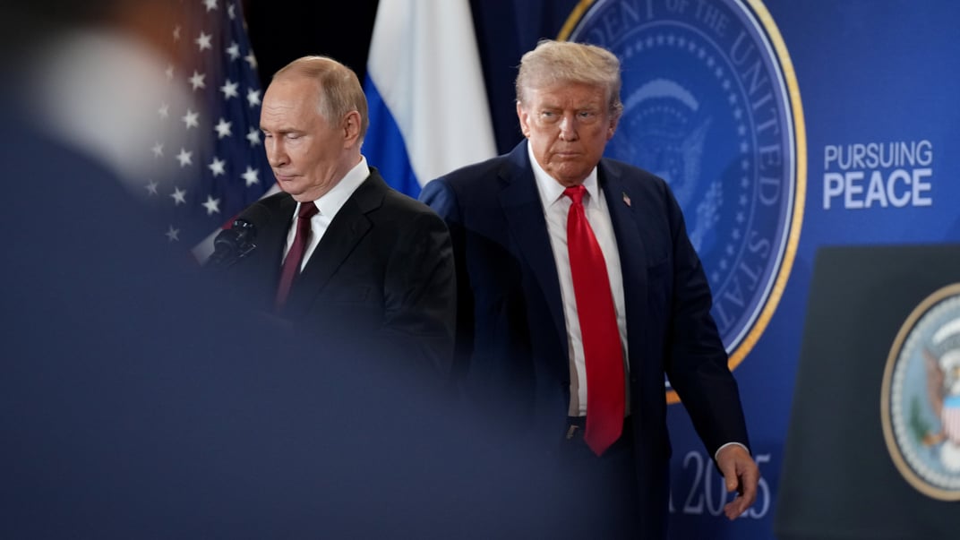 Президент США Дональд Трамп із главою рф володимиром путіним в Анкориджі, Аляска, 15 серпня 2025 року