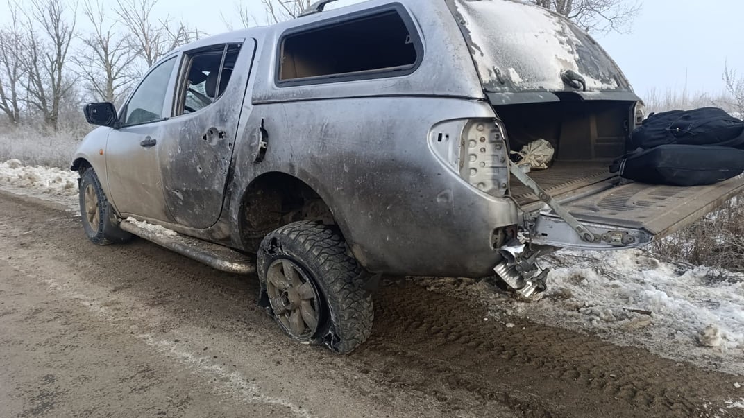 Авто полицейских, в которое попал российский беспилотник, Купянск, 21 февраля 2025 года