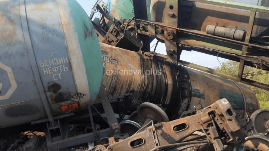 Знищені цистерни на російській залізниці