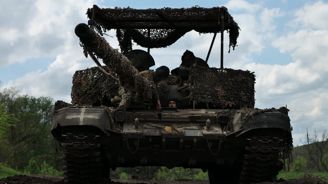 Украинские военные на технике. Иллюстративное фото