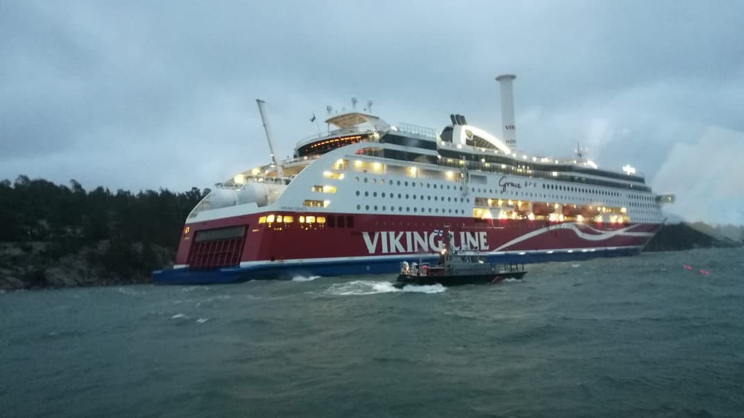 У берегов Финляндии на мель село судно с 400 людьми. С судовладельцем такое уже второй раз за два месяца