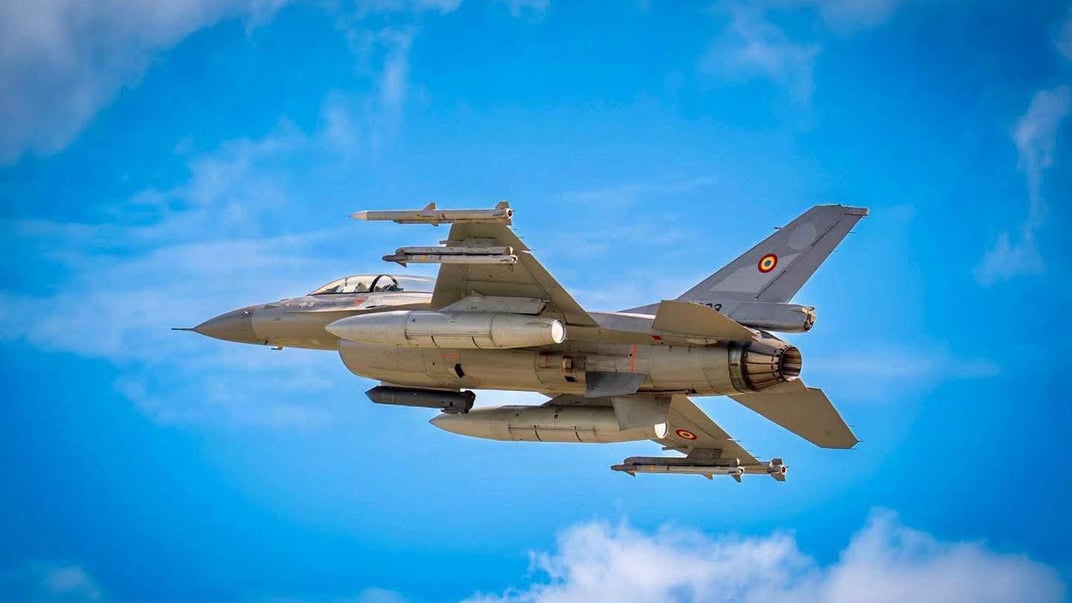 Румунський винищувач F-16 Румунський винищувач F-16