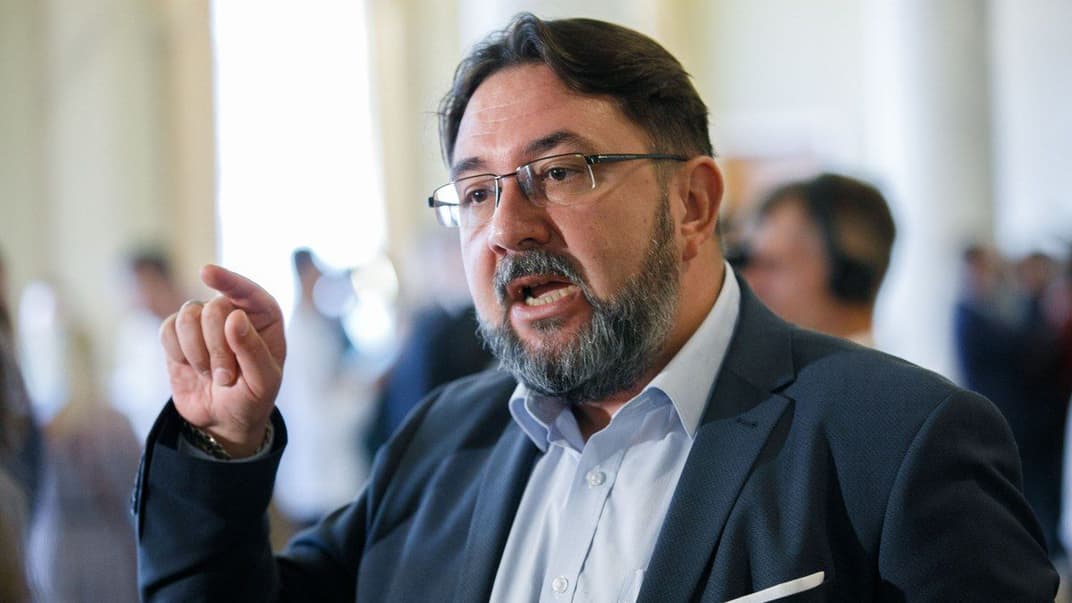 Депутат Потураев говорит, что сам сдался в НАПК и вообще «произошла ошибка»