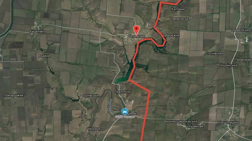 Червоним позначено орієнтовну лінію розмежування   