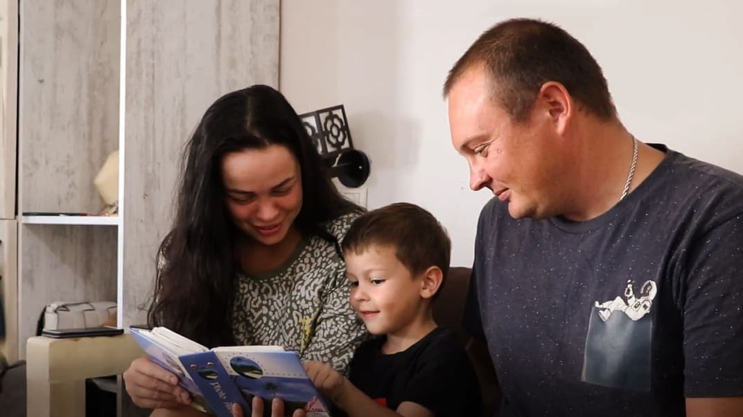 Семья Ткаченко из Херсона, проживающая в гостинице в Тбилиси, июль 2022 года
