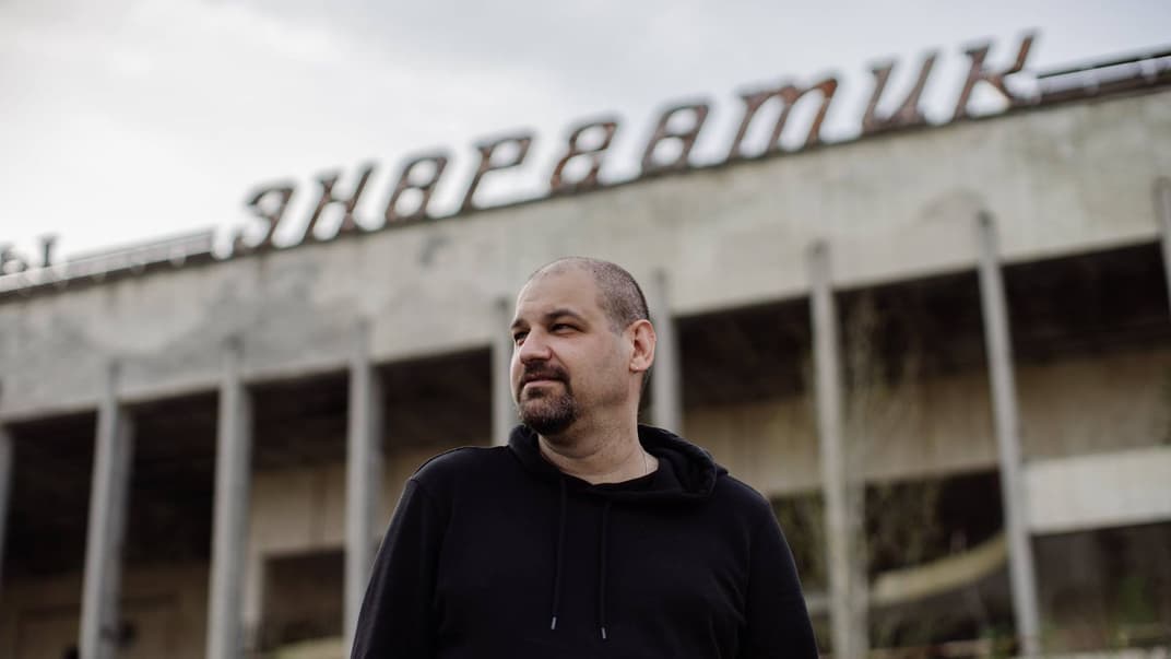 Александр Сирота на месте пожара в Чернобыльской зоне отчуждения, 26 апреля 2019 года