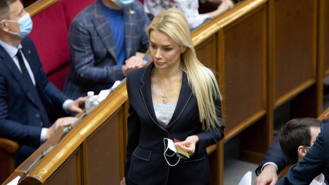 Народна депутатка Ірина Кормишкіна (Аллахвердієва) під час засідання Верховної Ради України, 13 квітня 2021 року