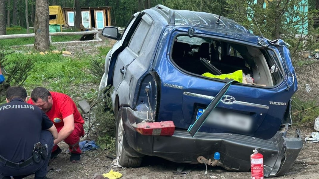 Автомобіль Hyundai Tucson, пасажирки якого загинули на місці, а водій учинив самогубство