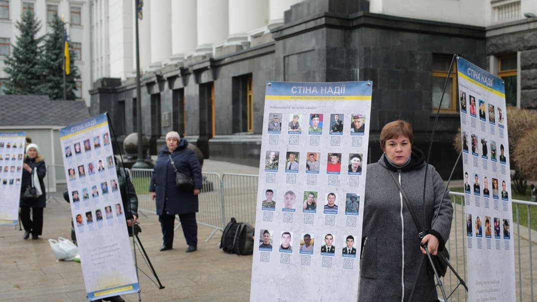 Акция «Стена надежды» под Офисом президента Украины, Киев, 3 декабря 2021 года
