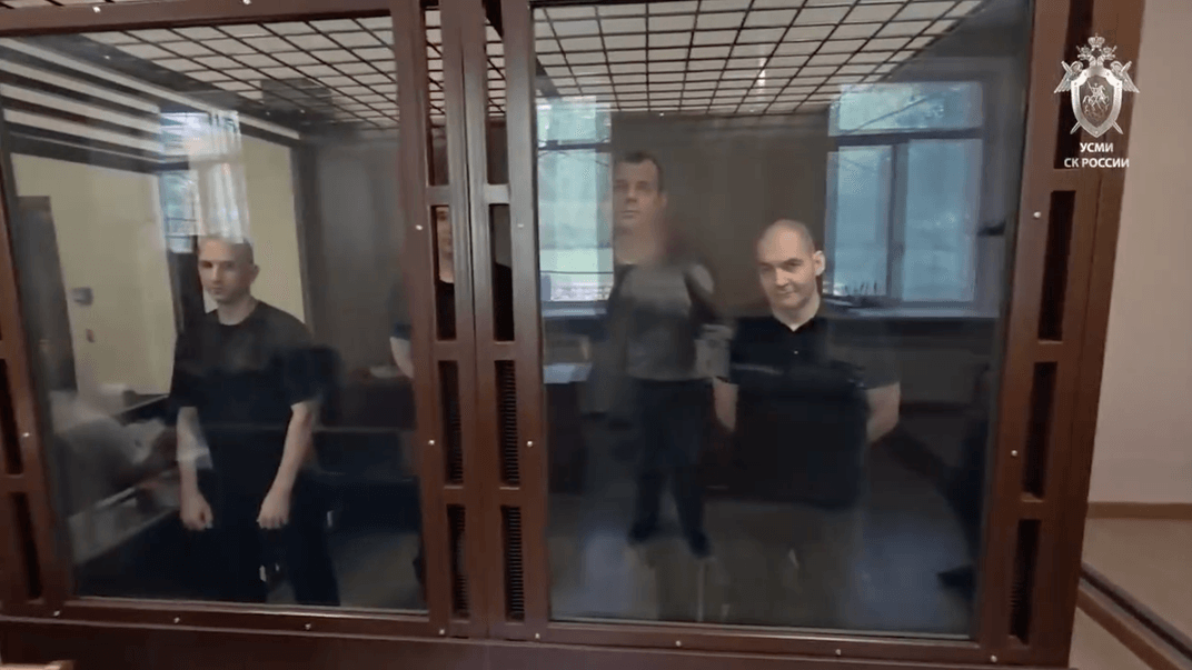 Владимир Баранюк, Дмитрий Кармянков, Виталий Ярошенко и Николай Бирюков во время «заседания» в оккупационном суде Донецка