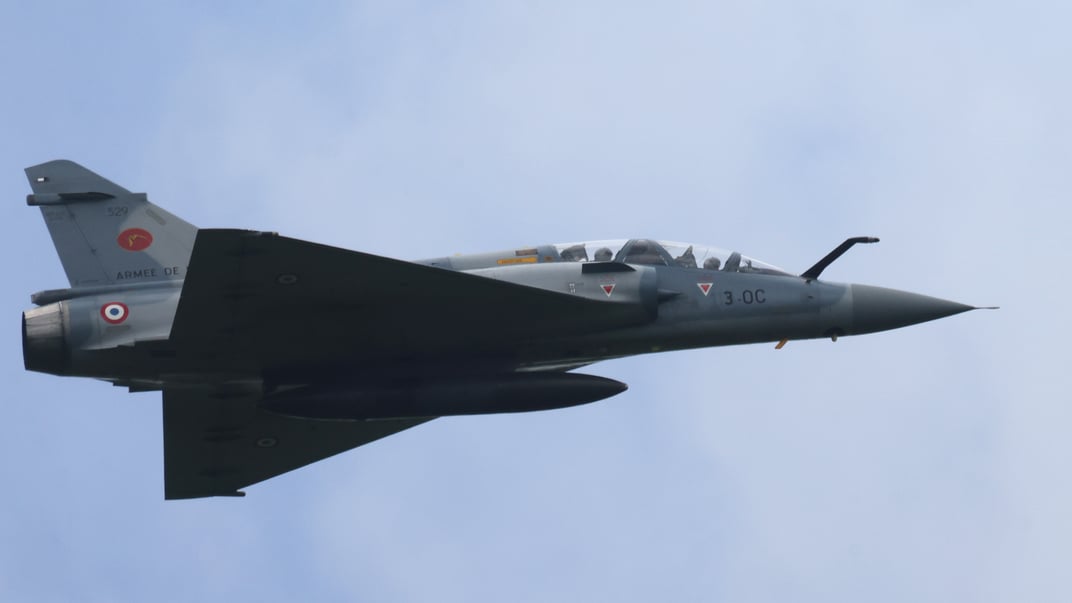 Винищувач Mirage 2000-5 Винищувач Mirage 2000-5