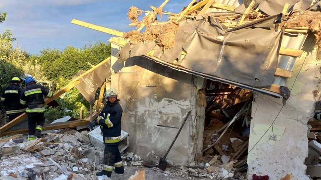 Последствия обстрела Никополя в Днепропетровской области, 20 июля 2022 года