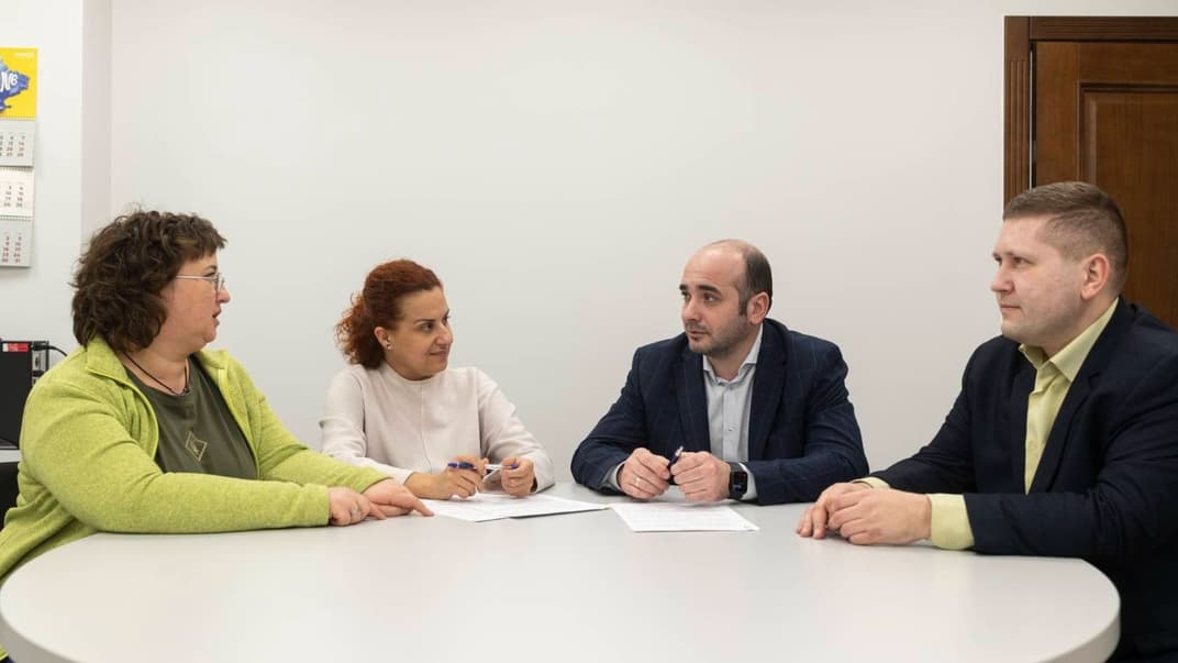 Представники Міноборони та Держлікслужби підписують меморандум про співпрацю