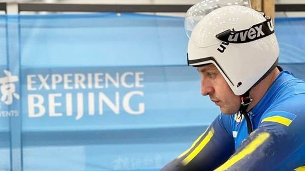 Український спортсмен Андрій Мандзій, що змагається на Олімпіаді в Пекіні на одномісних санях