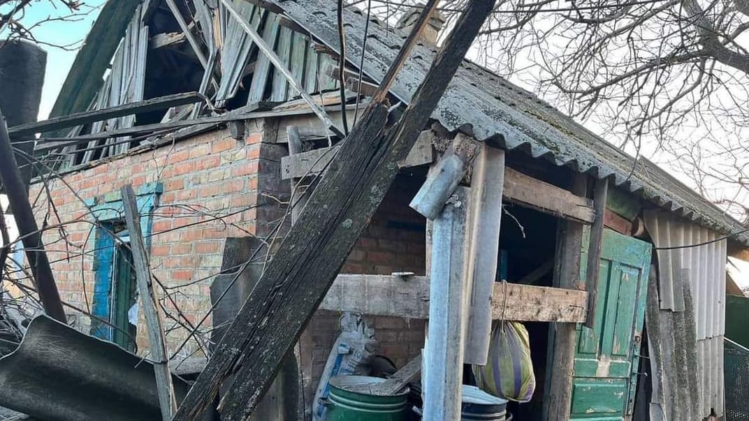 Последствия российских обстрелов Никопольского района Днепропетровской области 27 марта 2023 года