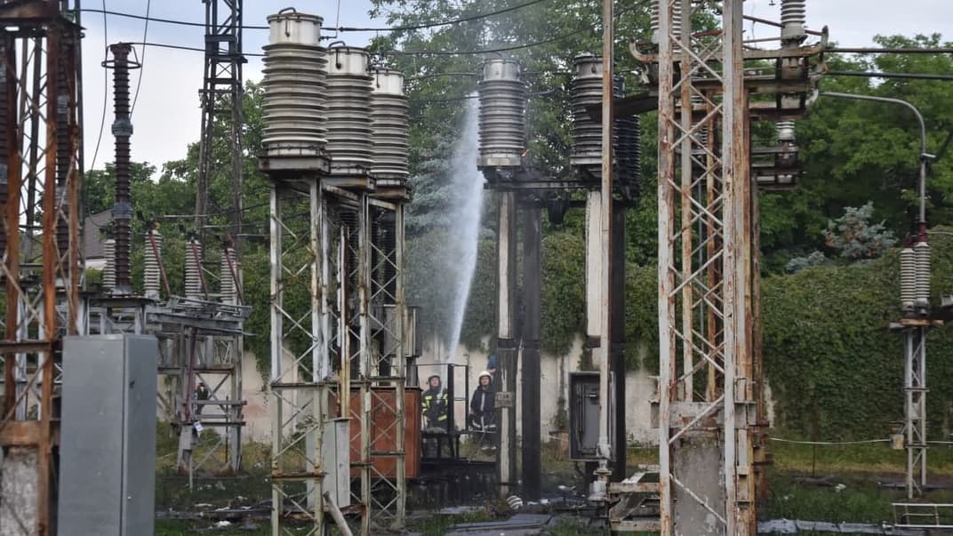 Ліквідація пожежі на трансформаторній підстанції в Одесі. 12 червня 2021 року