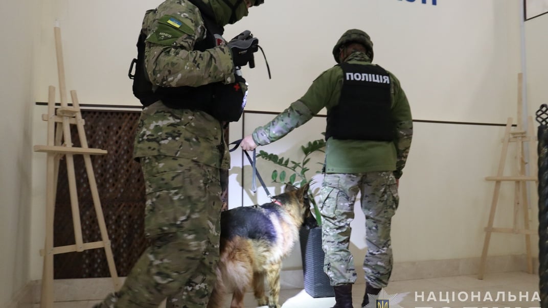 Поліція за день опрацювала понад 2000 викликів через «замінування»