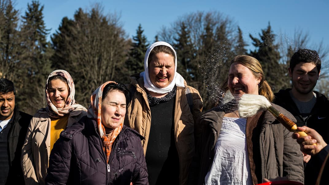 Парафіяни Української православної церкви у Великодень, Київ, 8 квітня 2018 року