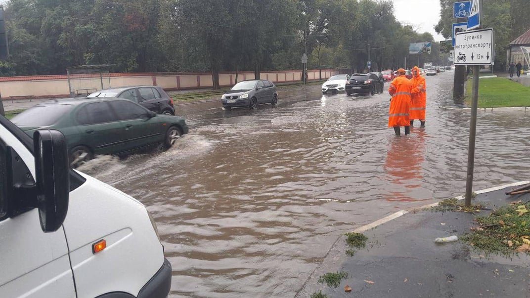 Последствия ливня в Одессе