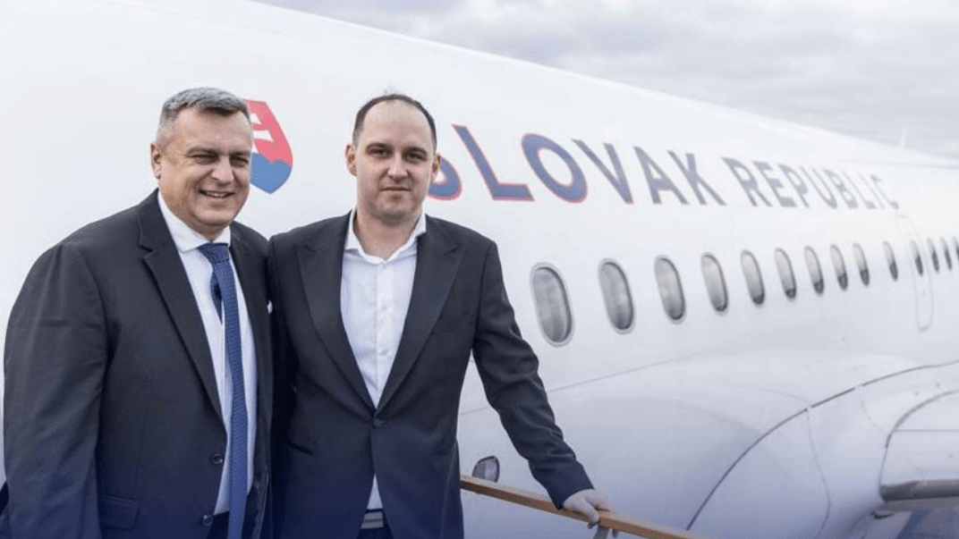 Учасники словацької делегації перед вильотом до росії, 12 січня 2024 року