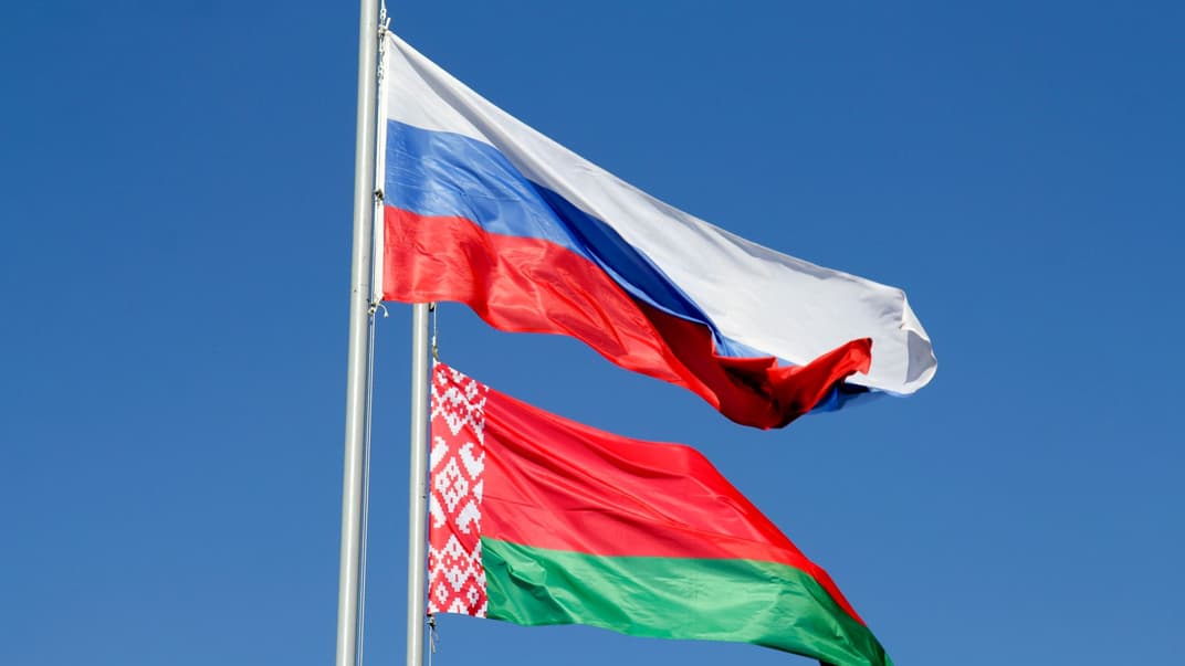 Флаги Беларуси и россии. Иллюстративное фото